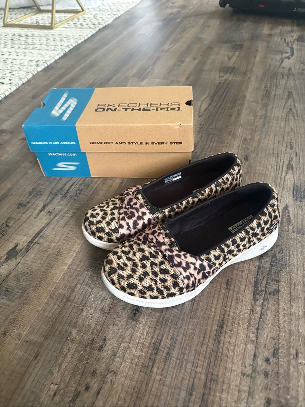 Skechers Leopard Print Slip-On Sneaker shoes